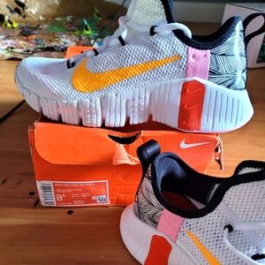 Womens nike free metcon 3